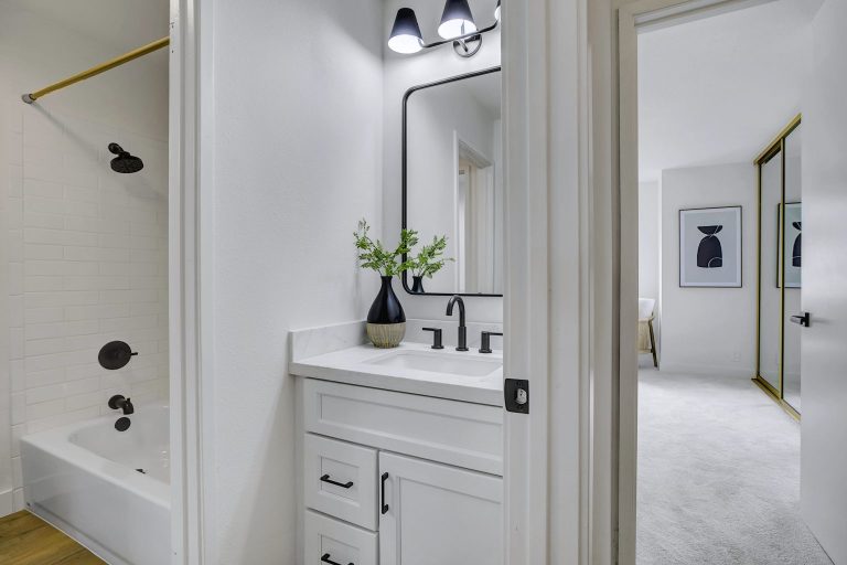 970 Castlewood Way 96 1536x1024